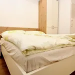 Central Studio Work And Travel